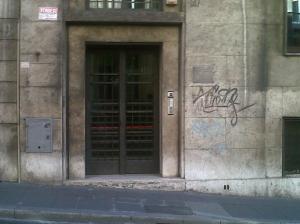 L'ingresso di Via Quattro Fontane, 147. Clicca qui per vedere dove è su Google Map.